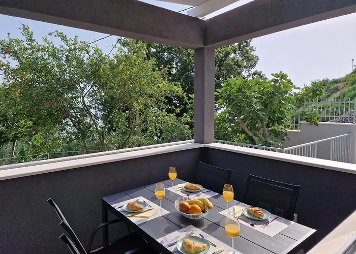 Villa Summerhouse Liber