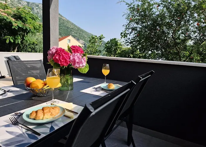 Summerhouse Liber Villa