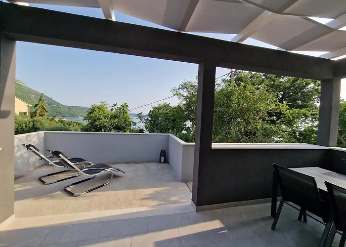 Summerhouse Liber * Mlini